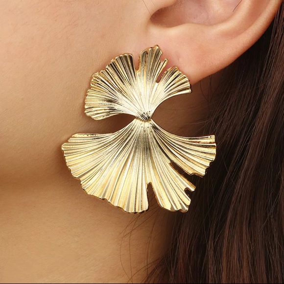 Accessories - Gold Boho Earrings ✨